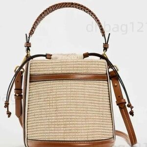 Brand New House of Harlow 1960 Bucket Bag